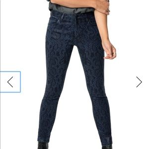 - NWT! Joe’s Indigo Coated Snakeskin Skinny Jeans